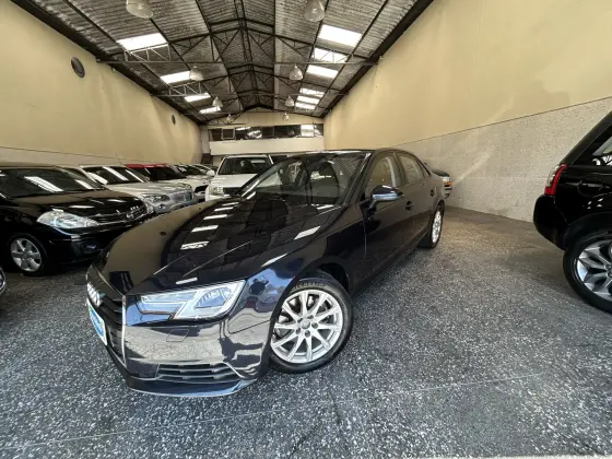AUDI A4 2.0 TFSI AMBIENTE GASOLINA 4P S TRONIC