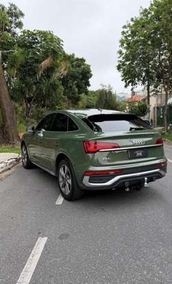 AUDI-Q5-2021