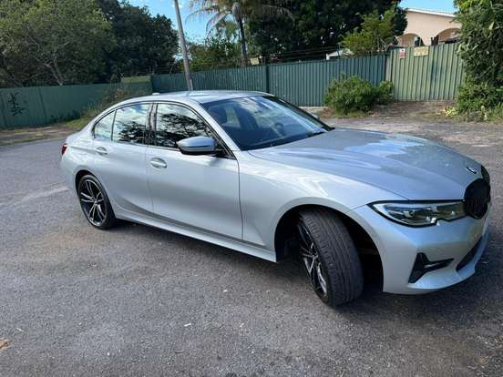 BMW-320i-2020