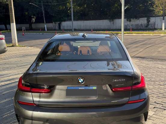 BMW-320i-2.0 16V TURBO GASOLINA M SPORT AUTOMÁTICO BMW-320i-2020