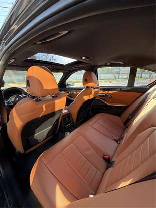 BMW-320i-2020