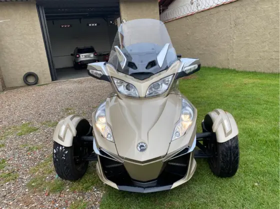 CAN-AM SPYDER RT LIMITED 