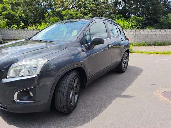 CHEVROLET-TRACKER-2015