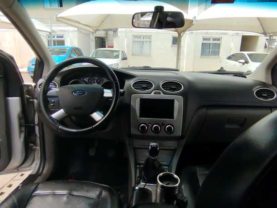 FORD-FOCUS-2.0 GHIA 16V FLEX 4P MANUAL FORD-FOCUS-2010