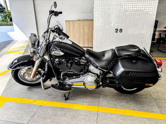 HARLEY-DAVIDSON-SOFTAIL HERITAGE CLASSIC 114-2022