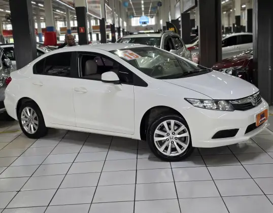 HONDA CIVIC 1.8 LXS 16V FLEX 4P AUTOMÁTICO