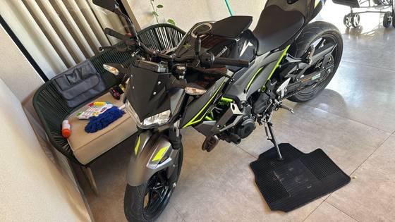 KAWASAKI Z400 