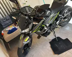 KAWASAKI Z400 KAWASAKI Z400