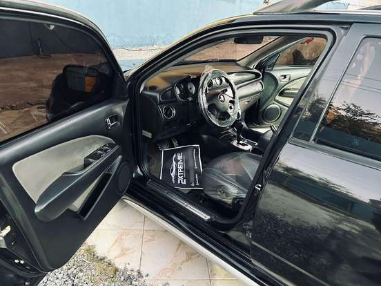 MITSUBISHI-AIRTREK-2006