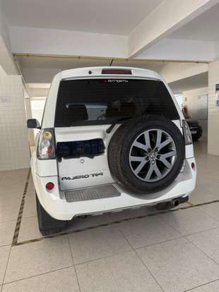 MITSUBISHI-PAJERO TR4-2012