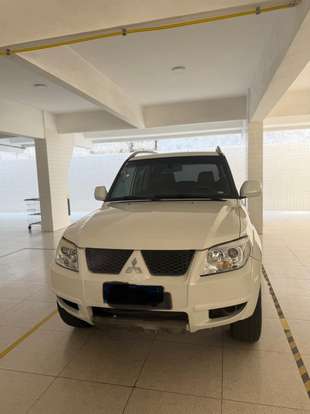 MITSUBISHI-PAJERO TR4-2.0 4X2 16V 140CV FLEX 4P AUTOMÁTICO MITSUBISHI-PAJERO TR4-2012