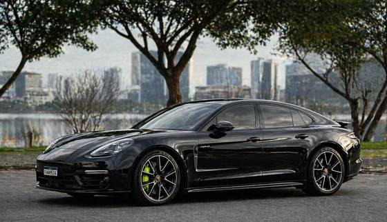 PORSCHE PANAMERA 2.9 V6 E-HYBRID 4 PLATINUM EDITION PDK