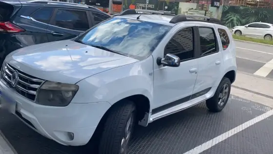 RENAULT DUSTER 2.0 DYNAMIQUE 4X2 16V FLEX 4P AUTOMÁTICO
