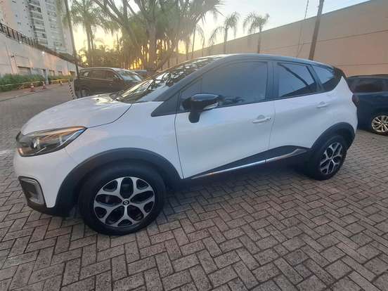 RENAULT-CAPTUR-2019