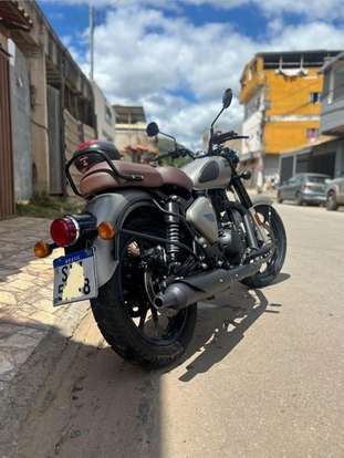 ROYAL ENFIELD-CLASSIC 350 DARK-2023