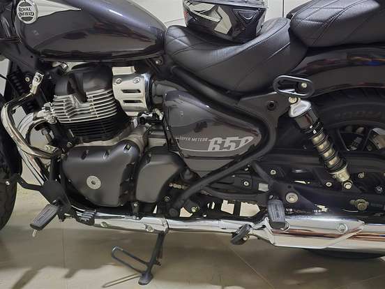 ROYAL ENFIELD-METEOR 650 ASTRAL ROYAL ENFIELD-METEOR 650 ASTRAL-2025