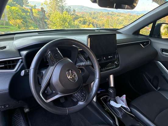 TOYOTA-COROLLA CROSS-2023