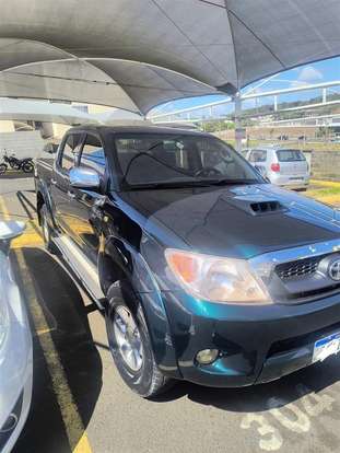 TOYOTA-HILUX-2005