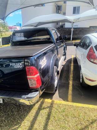 TOYOTA-HILUX-2005