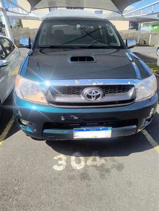 TOYOTA-HILUX-2005