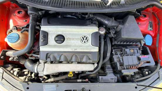 VOLKSWAGEN-POLO-2006