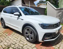 VOLKSWAGEN TIGUAN 2.0 350 TSI GASOLINA ALLSPACE R-LINE 4MOTION DSG VOLKSWAGEN TIGUAN 2.0 350 TSI GASOLINA ALLSPACE R-LINE 4MOTION DSG