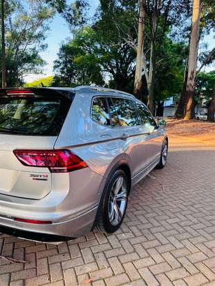 VOLKSWAGEN-TIGUAN-2019