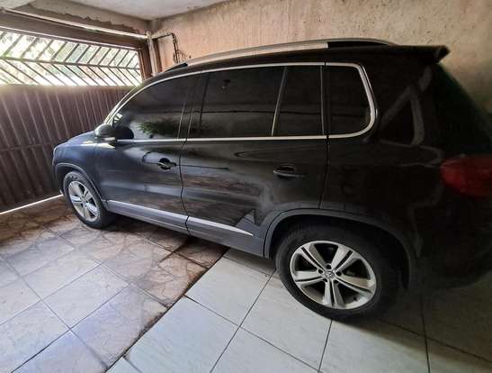 VOLKSWAGEN-TIGUAN-2.0 TSI 16V TURBO GASOLINA 4P TIPTRONIC VOLKSWAGEN-TIGUAN-2011