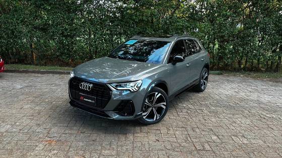 Imagem de AUDI Q3 2.0 40 TFSI GASOLINA PERFORMANCE BLACK QUATTRO TIPTRONIC