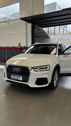 AUDI Q3 2.0 TFSI AMBIENTE QUATTRO 4P GASOLINA S TRONIC