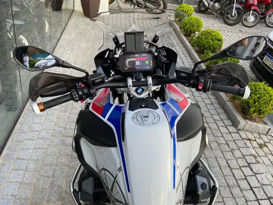 BMW-R 1250 GS ADVENTURE PREMIUM RALLYE BMW-R 1250 GS ADVENTURE PREMIUM RALLYE-2022
