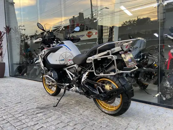 BMW-R 1250 GS ADVENTURE PREMIUM RALLYE BMW-R 1250 GS ADVENTURE PREMIUM RALLYE-2022