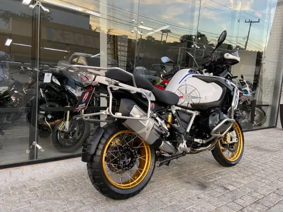 BMW-R 1250 GS ADVENTURE PREMIUM RALLYE-2022