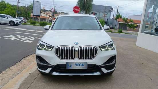 BMW-X1-2022