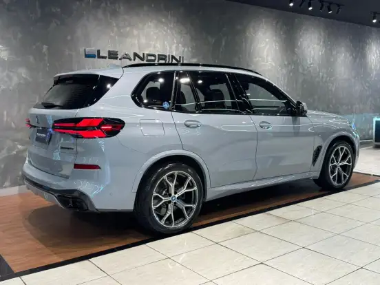 BMW-X5-3.0 I6 TURBO HÍBRIDO XDRIVE50E M SPORT AUTOMÁTICO BMW-X5-2025