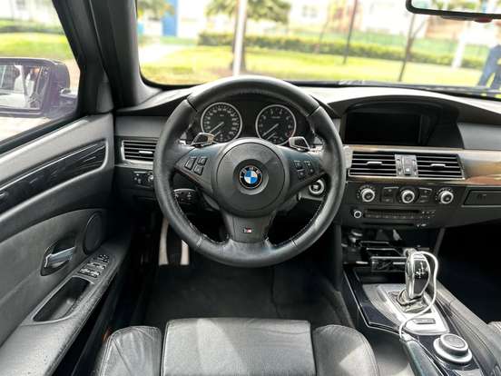 BMW-550i-2008