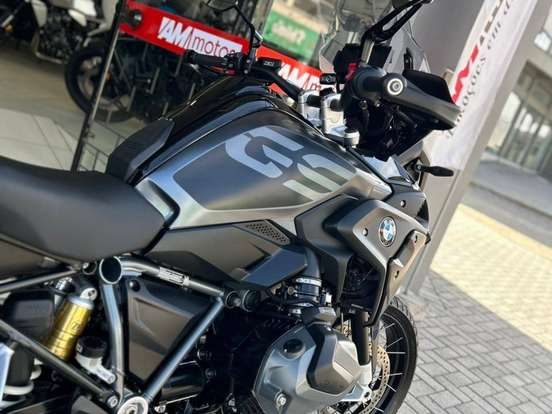 BMW-R 1250 GS PREMIUM TRIPLE BLACK BMW-R 1250 GS PREMIUM TRIPLE BLACK-2023