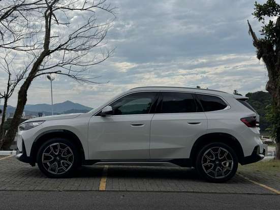 BMW-X1-2023