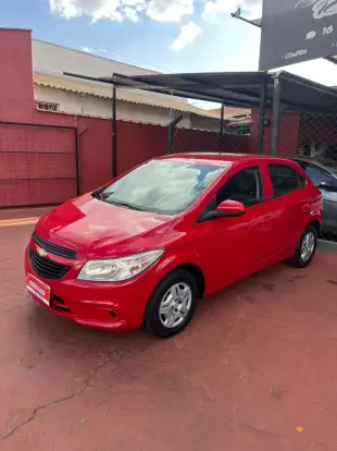 CHEVROLET-ONIX-2014