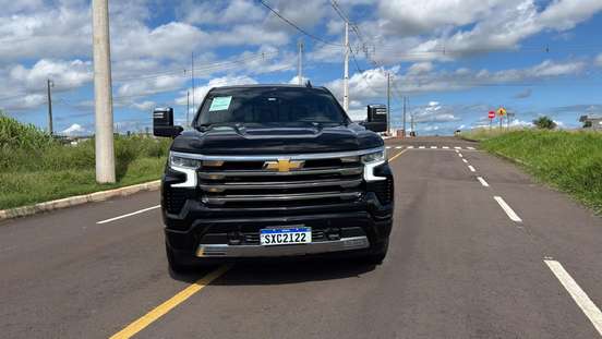 CHEVROLET-SILVERADO-5.3 V8 GASOLINA 1500 HIGH COUNTRY 4X4 AUTOMÁTICO CHEVROLET-SILVERADO-2023
