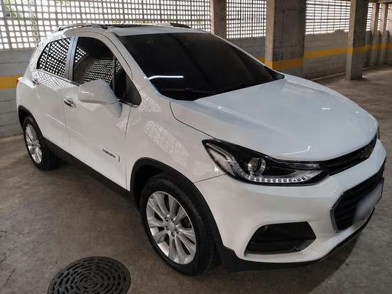 CHEVROLET-TRACKER-2017