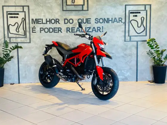 DUCATI HYPERMOTARD 821 