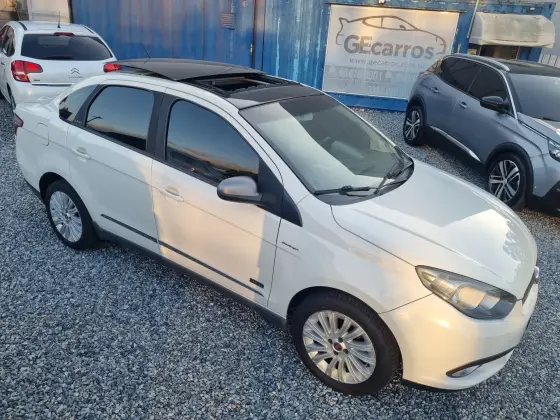 FIAT GRAND SIENA 1.6 MPI ESSENCE 16V FLEX 4P AUTOMATIZADO