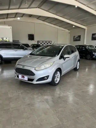 FORD FIESTA 1.6 SE HATCH 16V FLEX 4P POWERSHIFT