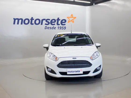 FORD FIESTA 1.6 SE HATCH 16V FLEX 4P POWERSHIFT