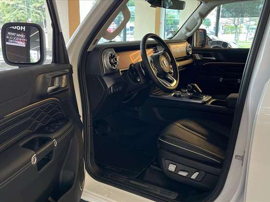 GWM-TANK 300-2.0 HI4-T PHEV 4X4 9HAT GWM-TANK 300-2025