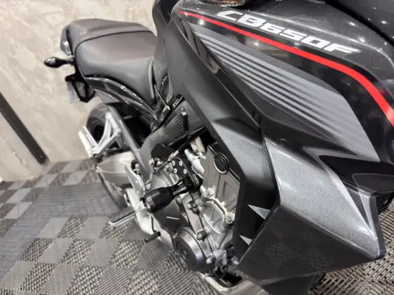 HONDA-CB 650 F-2015