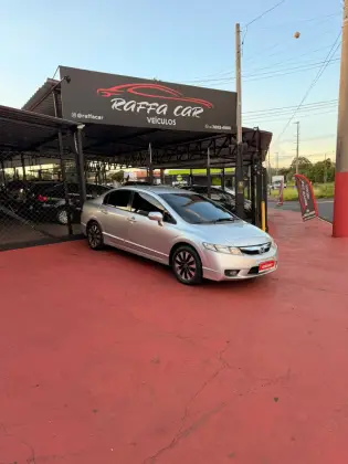 HONDA CIVIC 1.8 LXL 16V FLEX 4P MANUAL HONDA CIVIC 1.8 LXL 16V FLEX 4P MANUAL