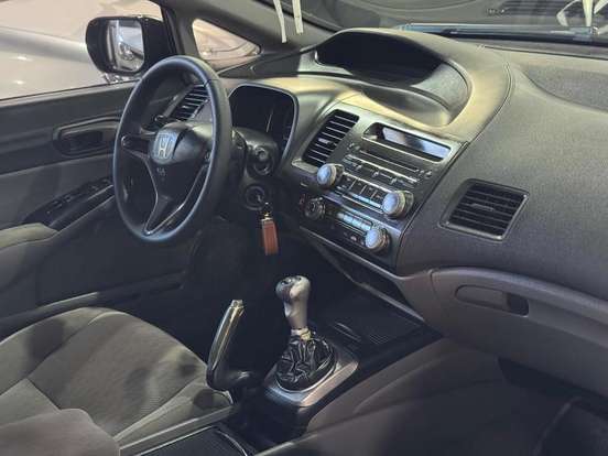 HONDA-CIVIC-1.8 LXS 16V FLEX 4P MANUAL HONDA-CIVIC-2009