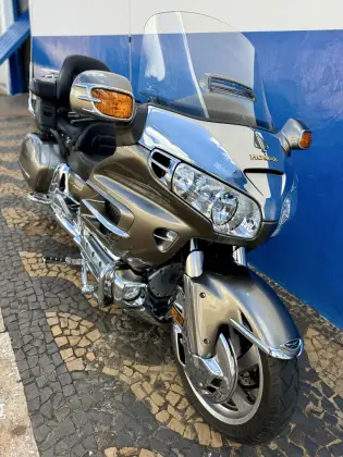 HONDA GL 1800 GOLD WING 